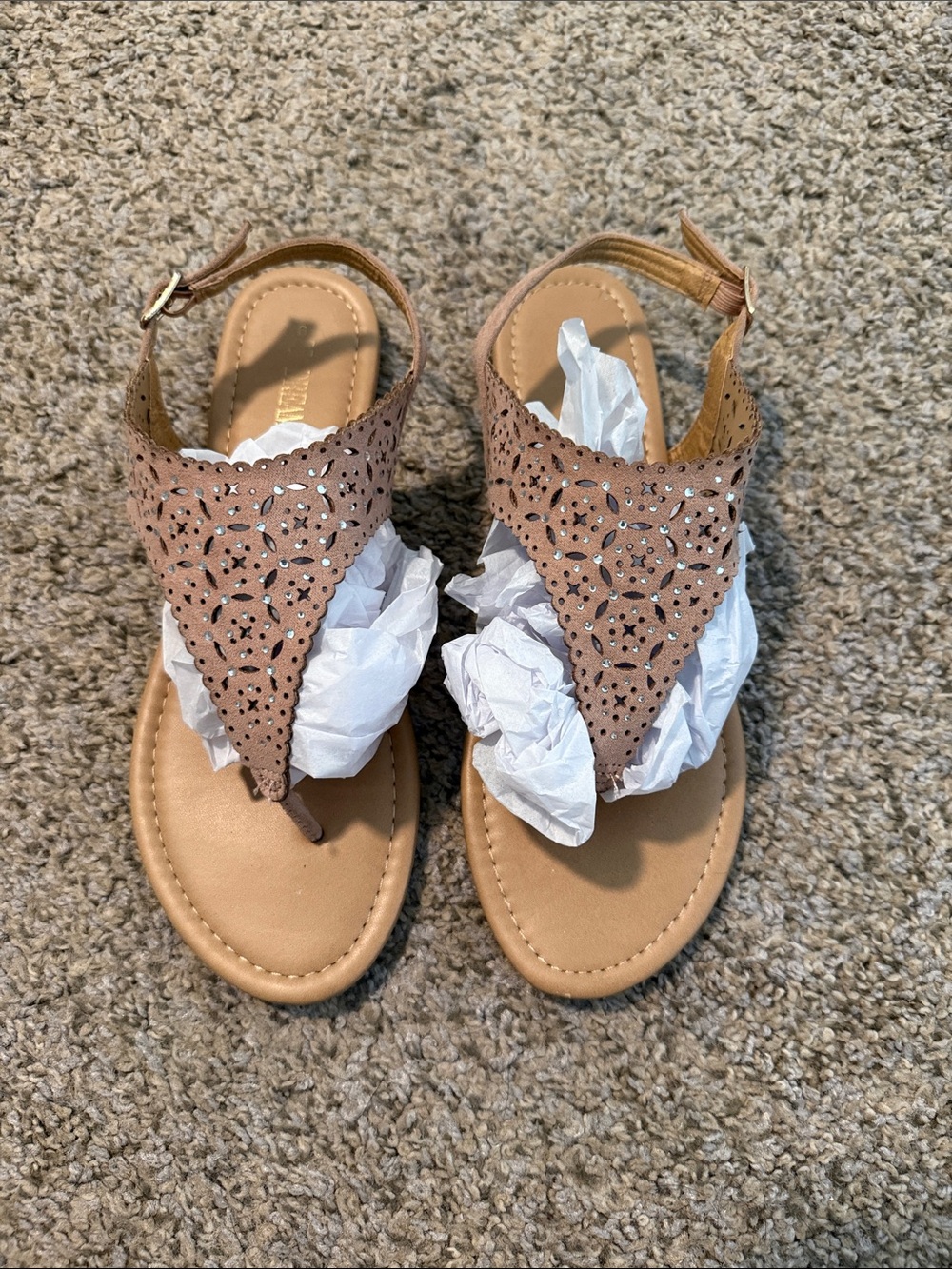 Dreamworks pink Laser-Cut Toe-Ring Sandals